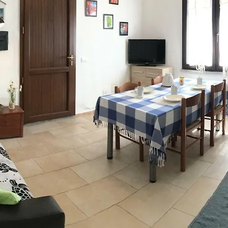 Anacleto לינה וארוחת בוקר